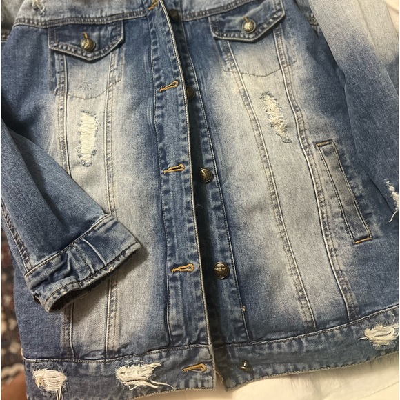 Jeans jacket - Picture 2 of 10